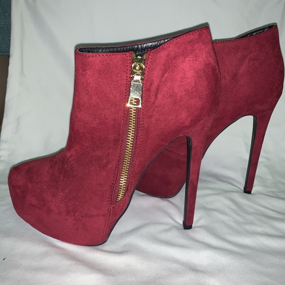 NWOT Charlotte Russe Burgundy Booties - Picture 4 of 5